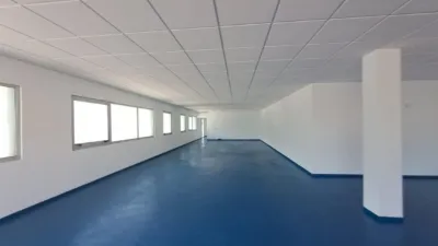 Local comercial en venta en Calle Lg Suevos 1 Poligono 94, Número 1 - Més